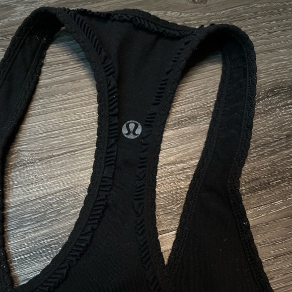 Black Lululemon Tank size 8 - Picture 3 of 3